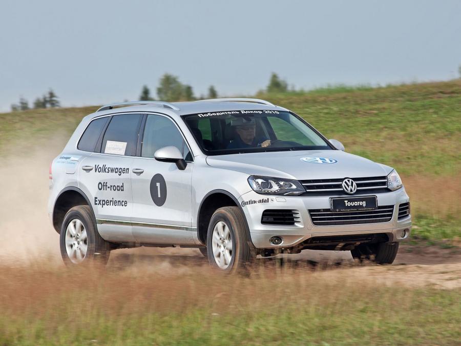  Volkswagen Touareg V6 TDi Terrain Tech Paket 2010 года  (фото 12 из 34)